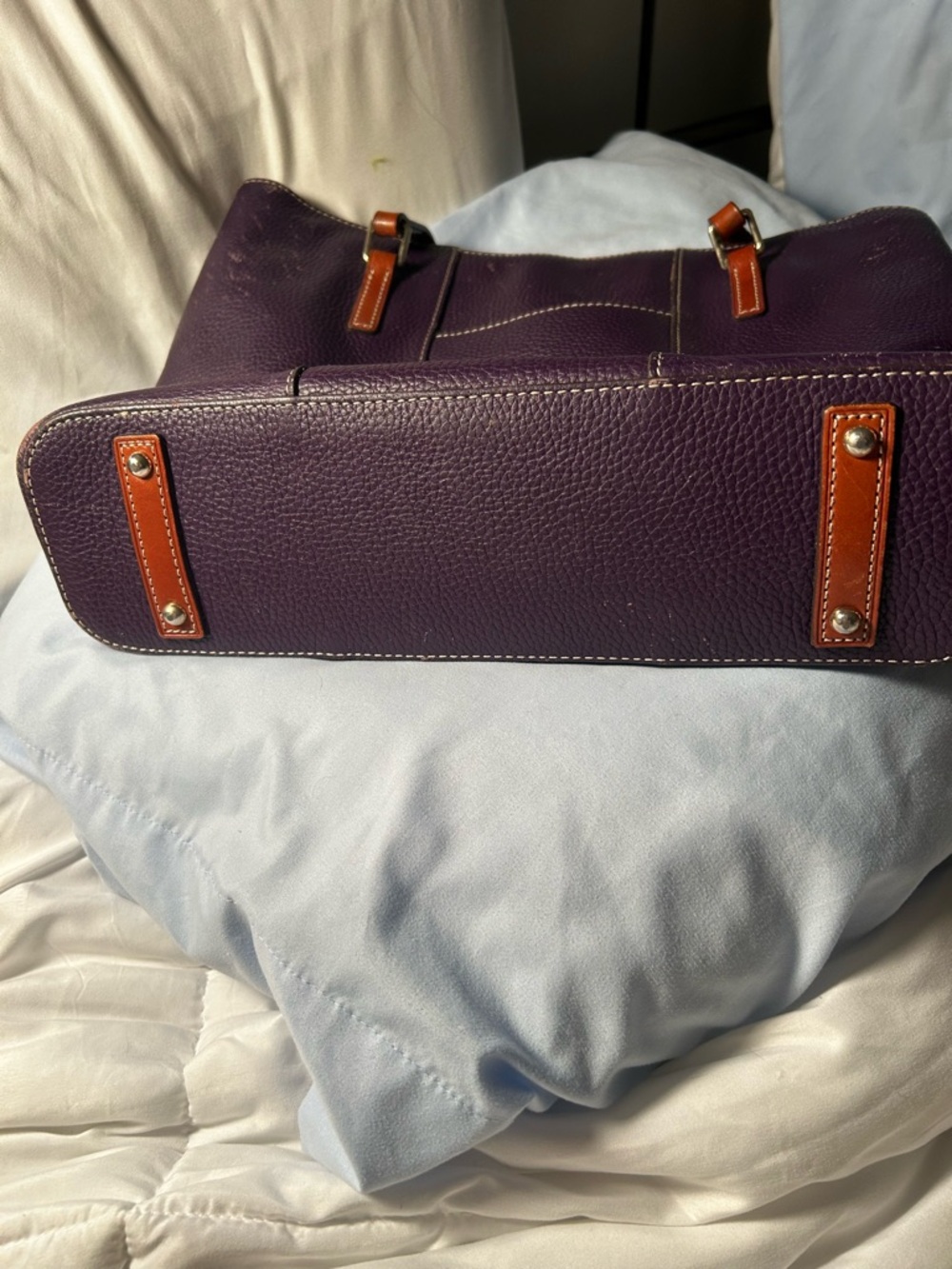 Dooney and Bourke pocketbook. - Picture 8 of 8
